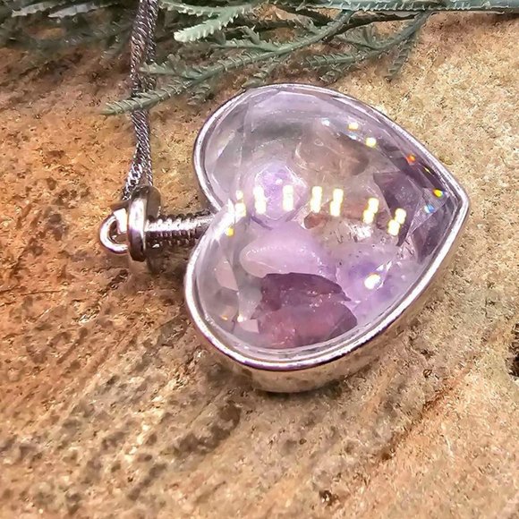 Nature Super Seven Crystal Ruby Chips Floating Heart Shape Pendant Necklace - Picture 3 of 10